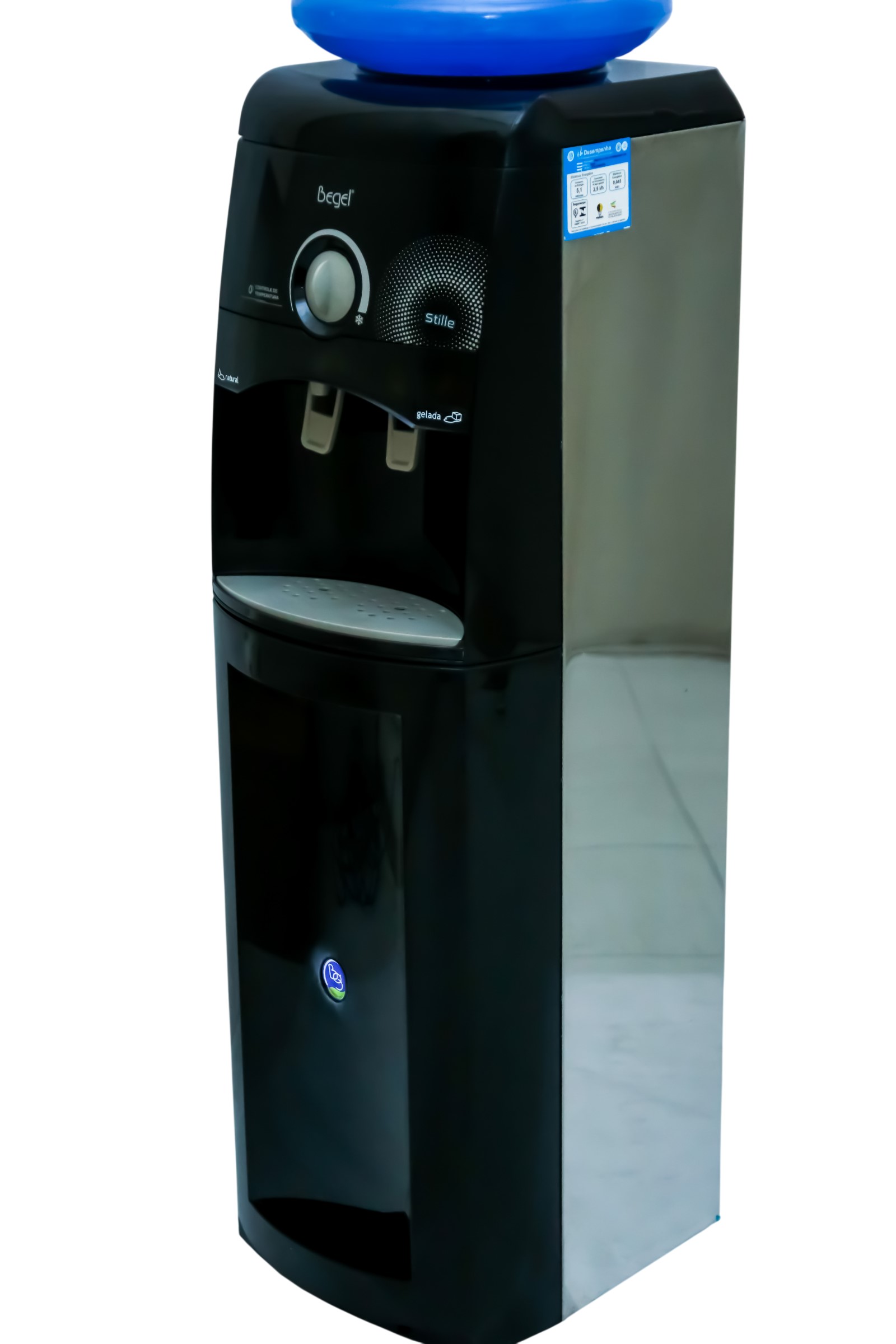 Stille Master Inox preto - vista lateral com garrafão